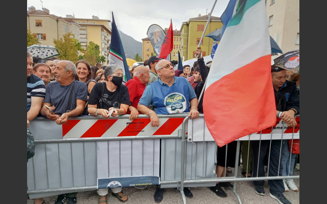 Giorgia Meloni in piazza Matteotti a Bolzano